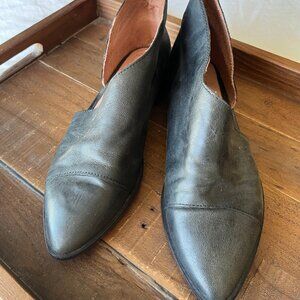 Free People Black flat